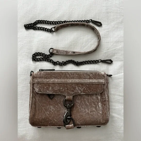 Rebecca Minkoff crossbody bag. - Picture 8 of 10